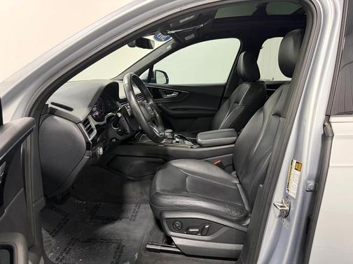 2019 Audi Q7 55 Premium Plus
