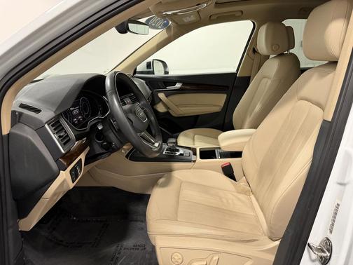 2020 Audi Q5 45 Premium Plus