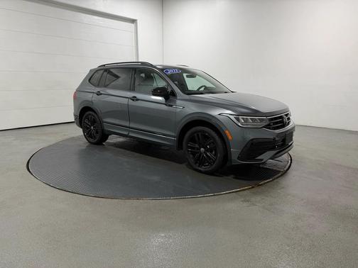 2022 Volkswagen Tiguan 2.0T SE R-Line Black 4MOTION