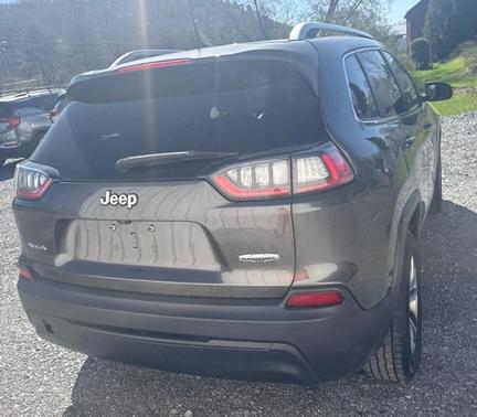 Granite Crystal Metallic Clearcoat 2019 Jeep Cherokee Latitude Plus