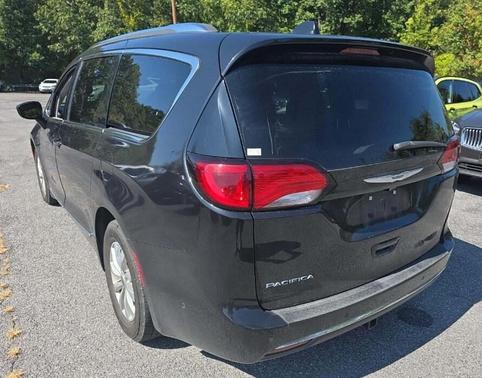 2018 Chrysler Pacifica Touring-L Plus