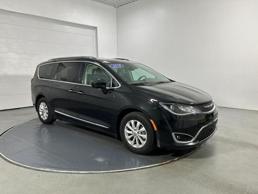 2018 Chrysler Pacifica Touring-L Plus