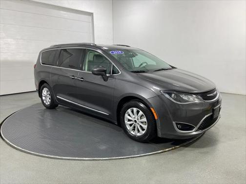 2018 Chrysler Pacifica Touring-L