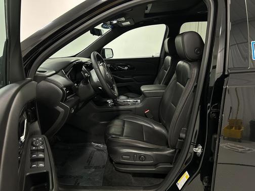 2022 Chevrolet Traverse RS