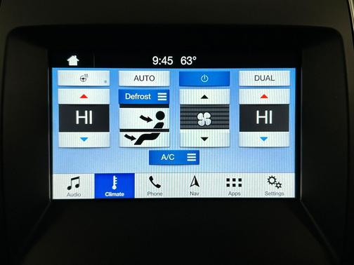 White Platinum Metallic Tri-Coat 2016 Ford Edge Sport