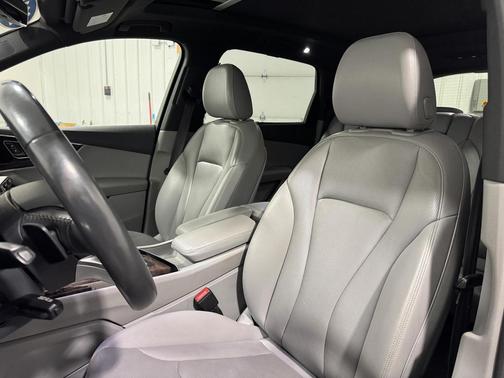 2019 Audi Q7 55 Prestige