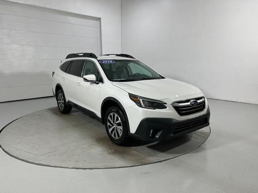 Crystal White Pearl 2020 Subaru Outback Premium