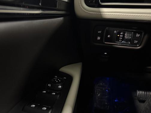 2021 Lincoln Nautilus Black Label