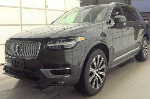 Platinum Grey Metallic 2023 Volvo XC90 B6 Plus 7-Seater