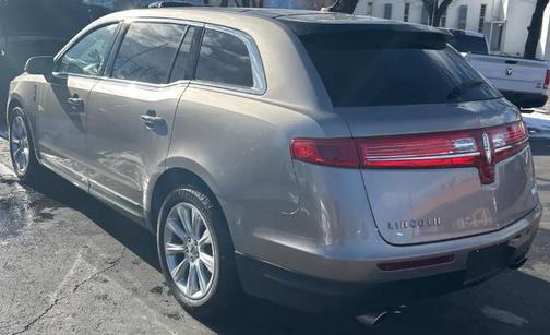 2018 Lincoln MKT Reserve
