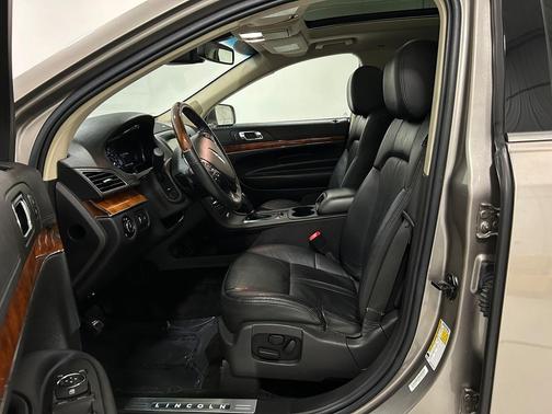 2018 Lincoln MKT Reserve