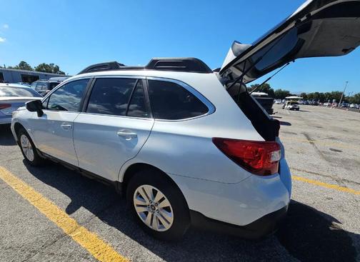2018 Subaru Outback 2.5i Premium