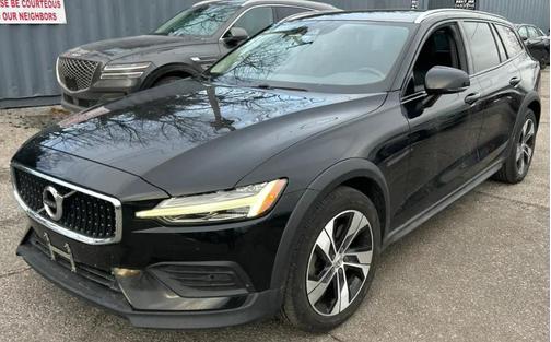 2020 Volvo V60 Cross Country T5