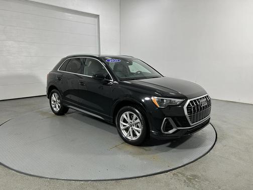 2021 Audi Q3 45 S line Premium