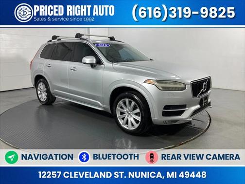 2016 Volvo XC90 T6 Momentum