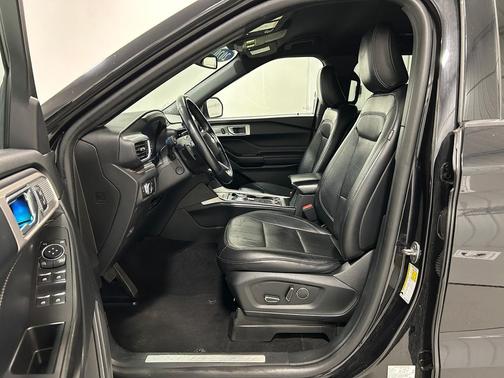 Agate Black 2020 Ford Explorer Limited