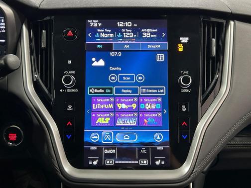 Crystal Black Silica 2020 Subaru Outback Onyx Edition XT