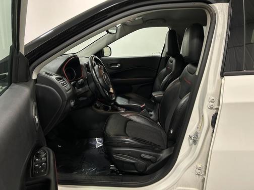 2020 Jeep Compass Trailhawk