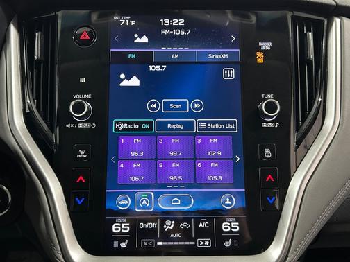 Crystal Black Silica 2022 Subaru Outback Premium