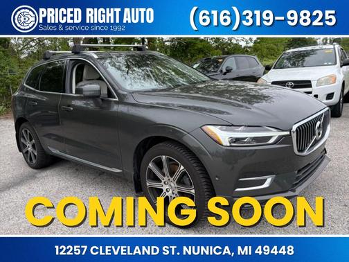 Gray Metallic 2018 Volvo XC60 T6 Inscription