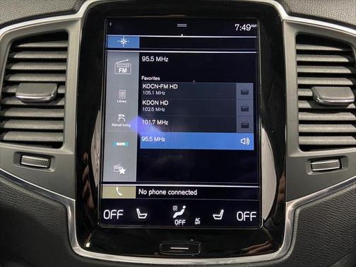 2016 Volvo XC90 T5 Momentum