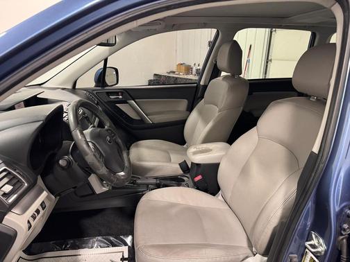 2016 Subaru Forester 2.5i Touring