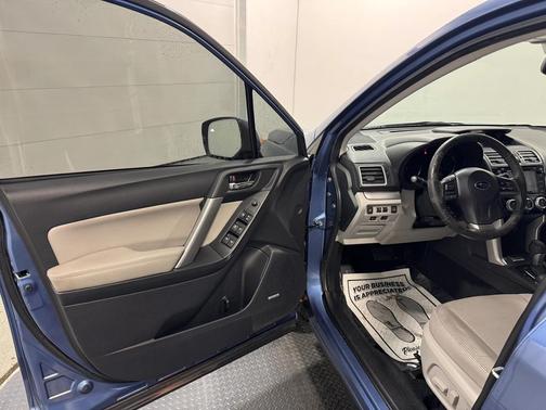 2016 Subaru Forester 2.5i Touring