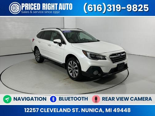 Crystal White Pearl 2019 Subaru Outback 3.6R Touring