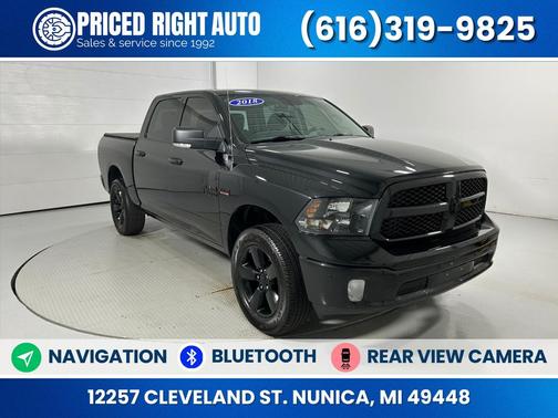 Brilliant Black Crystal Pearlcoat 2018 RAM 1500 Big Horn
