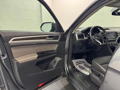 2021 Volkswagen Atlas 3.6L SE w/Technology