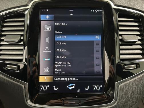 2022 Volvo XC90 T6 Momentum