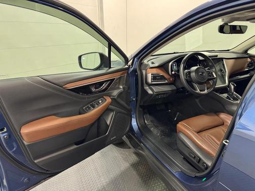 2020 Subaru Outback Touring