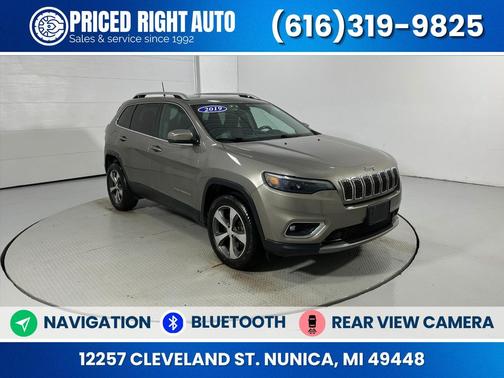 Light Brownstone Pearlcoat 2019 Jeep Cherokee Limited