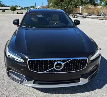 2018 Volvo V90 Cross Country T6