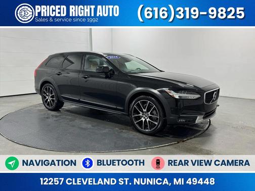 2018 Volvo V90 Cross Country T6