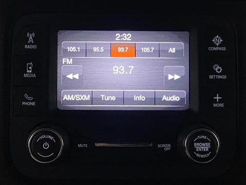 2022 RAM 2500 Tradesman Crew Cab 4x4 8' Box