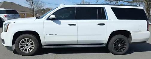 2020 GMC Yukon XL SLT