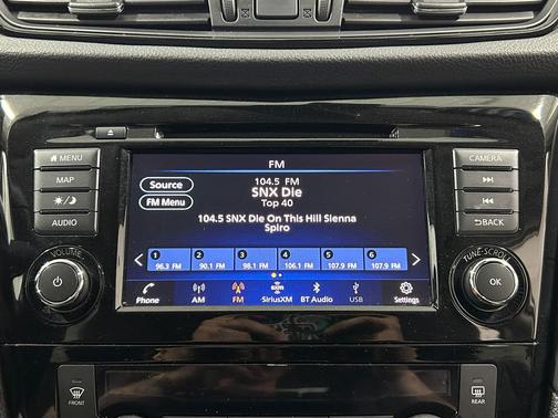 Pearl White Tricoat 2020 Nissan Rogue SL