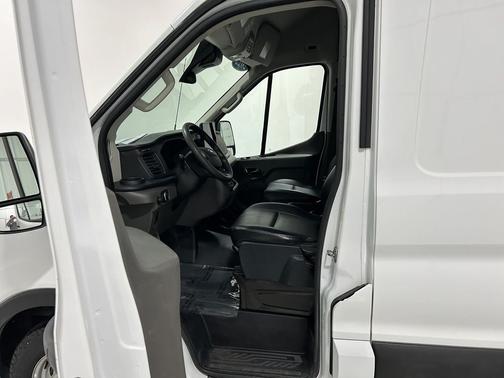 2022 Ford Transit-350 Base