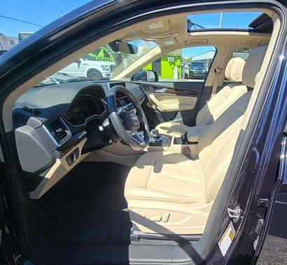 Moonlight Blue 2019 Audi Q5 2.0T Premium Plus