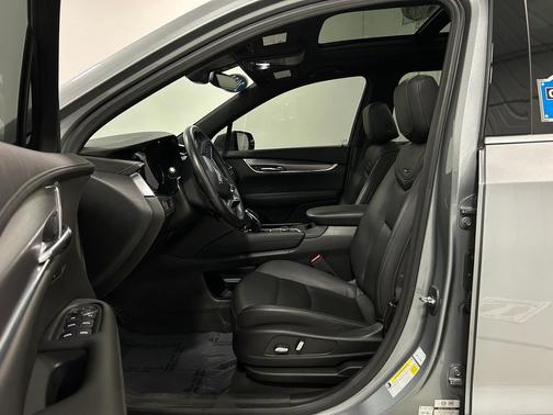 2023 Cadillac XT6 Luxury AWD