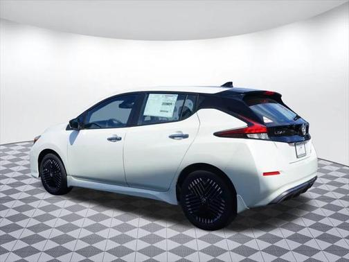 2025 Nissan Leaf SV PLUS