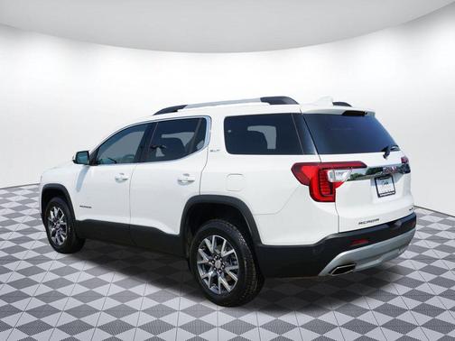 2023 GMC Acadia AWD SLT