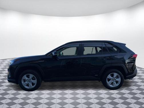 2021 Toyota RAV4 Hybrid LE