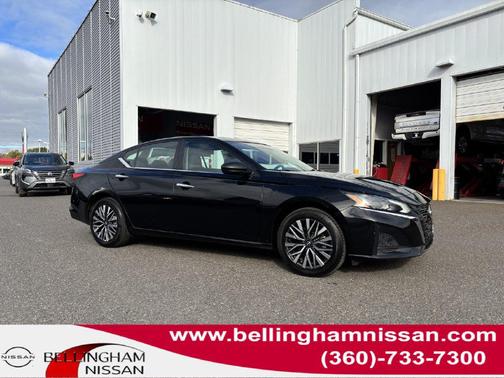 Super Black Clearcoat 2025 Nissan Altima 2.5 SV