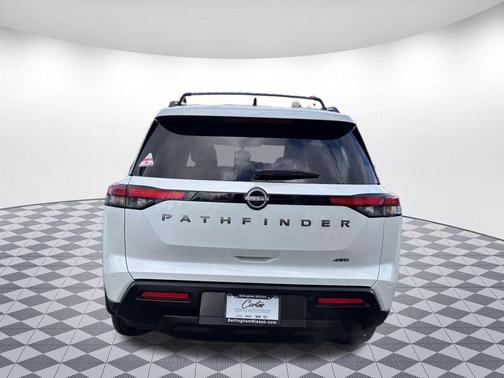2026 Nissan Pathfinder SV