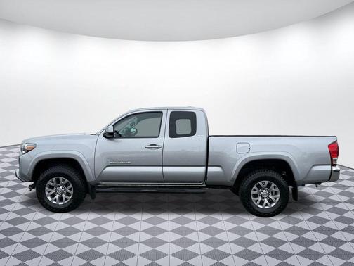 2017 Toyota Tacoma SR5