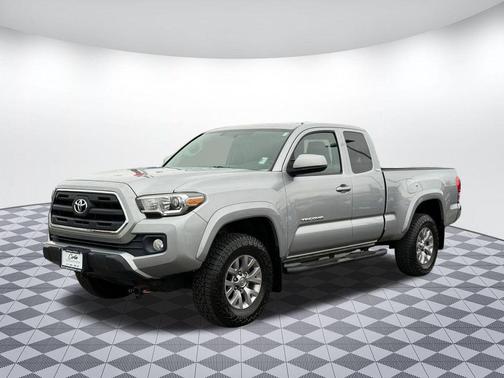 2017 Toyota Tacoma SR5