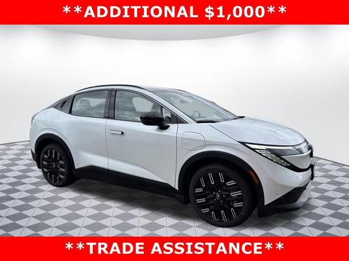 Everest White Pearl Tricoat 2026 Nissan Leaf PLATINUM+