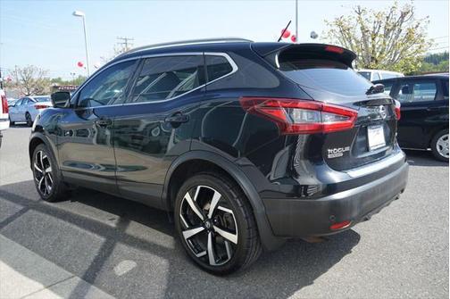 2022 Nissan Rogue Sport SL